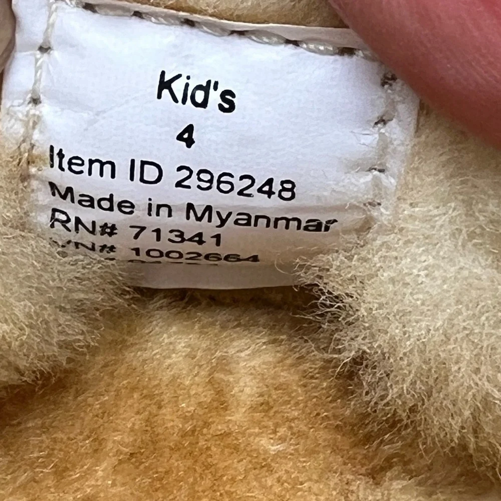 L.L. Bean NWOT kids Sherpa‎ lined leather slippers 4